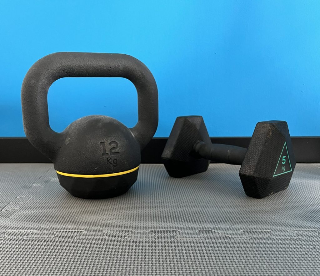 Kettlebell_v_s_dumbell